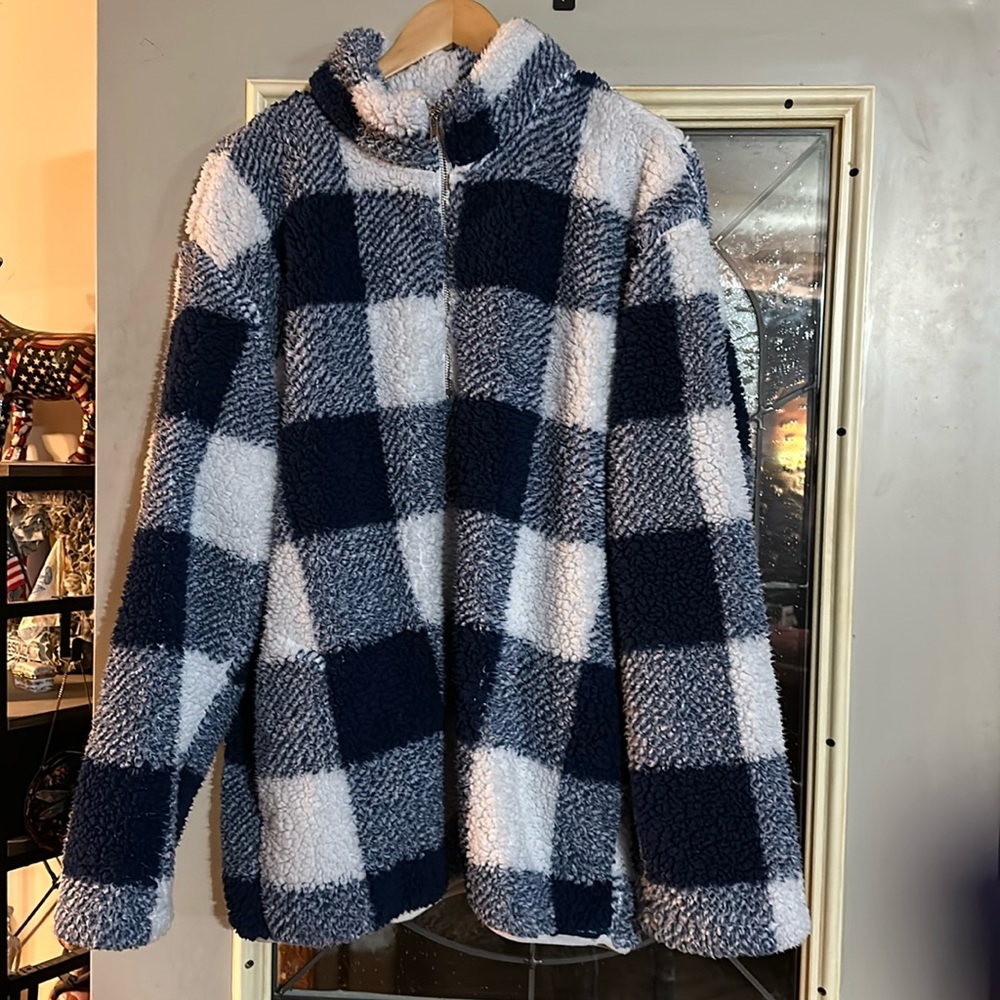 Plus Size Blue & White Checkered Pullover